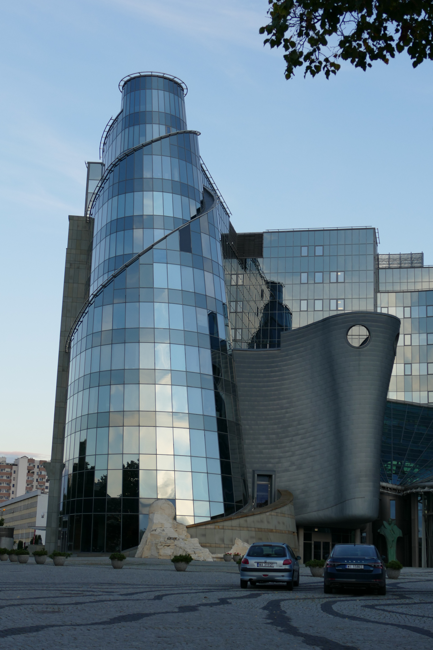 Zdjęcie architektury budynku Siedziba Telewizji Polskiej